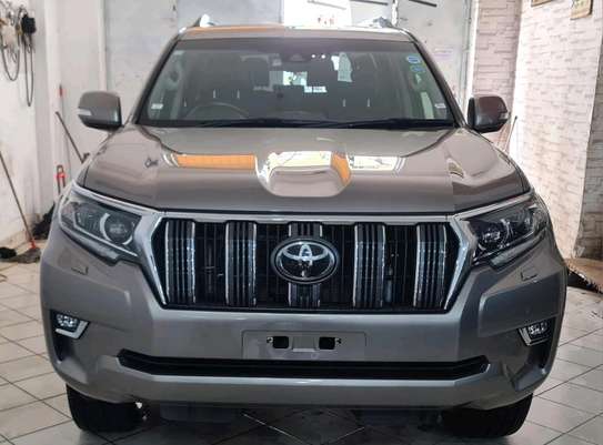 Toyota land cruiser Prado TX-L petrol 2019 image 1