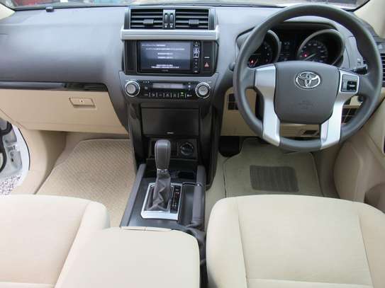2015 Toyota Prado TX 7 seater with SUNROOF White KDJ image 6