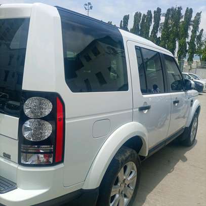 Land Rover Discovery 2015 white image 11