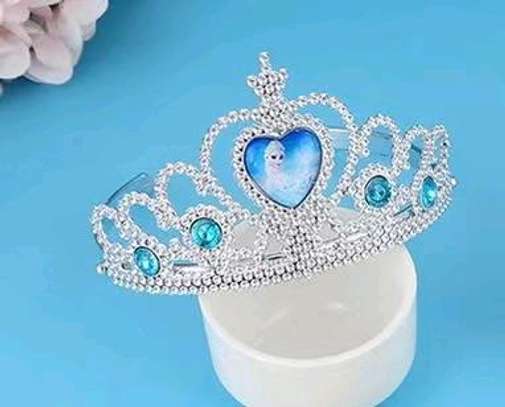 Birthday crowns image 1