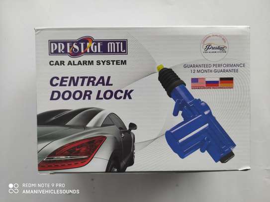 Universal Car 4 Door Central Locking System Kit Set. image 1