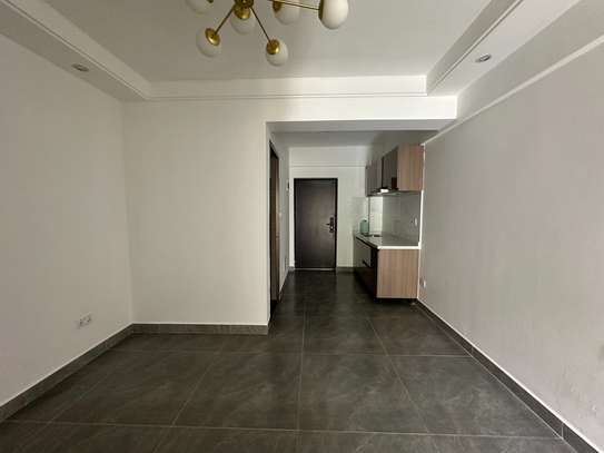 2 Bed Apartment with En Suite in Riverside image 3