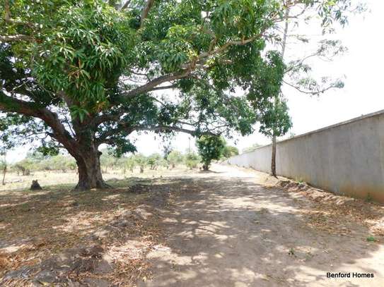 10,000 ft² Land in Vipingo image 6