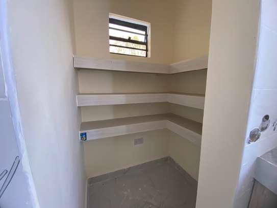 3 Bed House with En Suite in Kitengela image 8