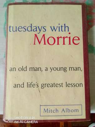 Tuesdays with Morrie by Mitch Albom image 2