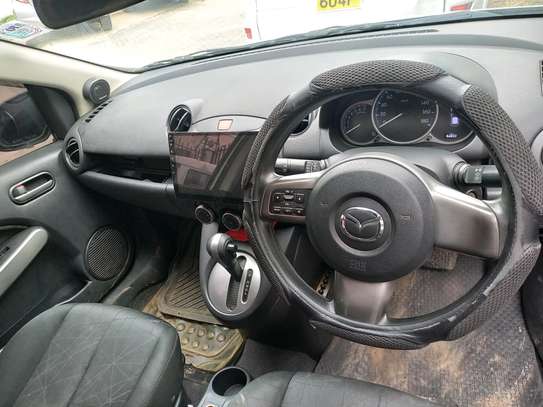 Mazda demio image 6