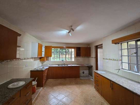 5 Bed House with En Suite at Westlands image 5