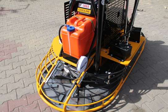 16.5HP SEAT ON POWER TROWEL/POWERFLOAT FOR SALE image 3