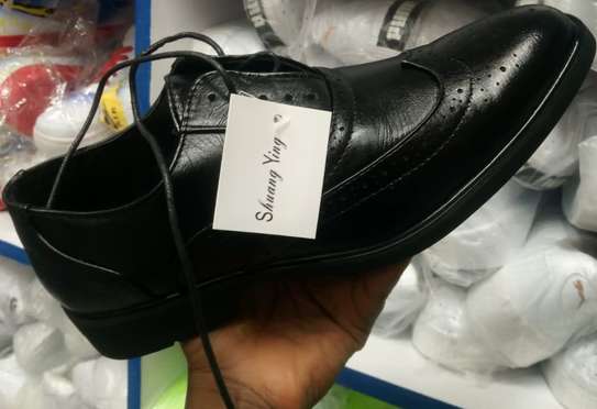 Black-men-laced-official-shoes image 2