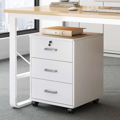 Classic 3-Drawer Office Pedestal image 1