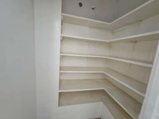 3 Bed Apartment with En Suite in Muthaiga image 15