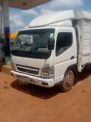 Mitsubishi canter image 4