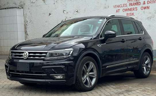Volkswagen Tiguan s line image 1