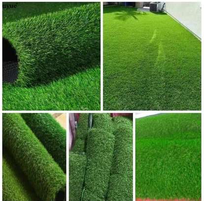 ARTIFICIAL Grass carpet image 1