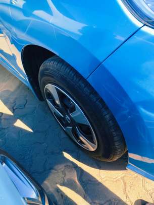 Honda Fit hybrid 2017 Blue 2wd image 6