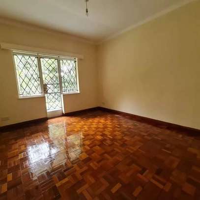 4 Bed Townhouse with En Suite at Gigiri image 9