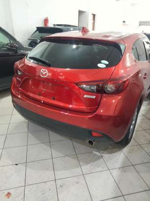 Mazda axela image 8
