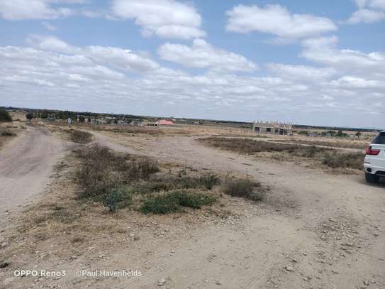 affordable 50 by 100 land for sale in Lenchani, Kitengela image 2