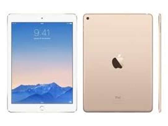 Apple iPad Air 2 128GB 2GB RAM 9.7-Inch Gold image 3
