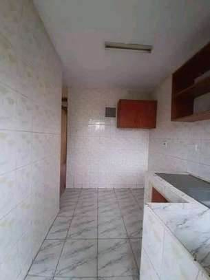 Two bedroom apartment to let image 5