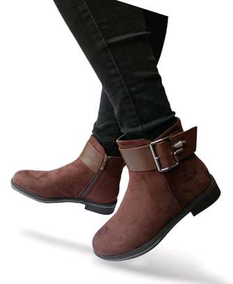 ANKLE BOOTS image 4