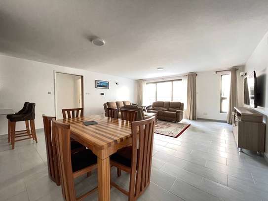 3 Bed Apartment with En Suite in Lavington image 4