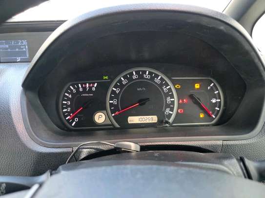 TOYOTA VOXY si 2 wheel 2017model image 4