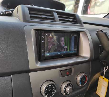 Toyota Bb Radio with Bluetooth USB AUX Input Reverse cam image 1