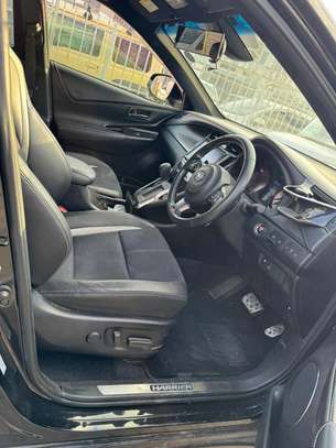 Toyota Harrier premium GR Black 2018 image 5