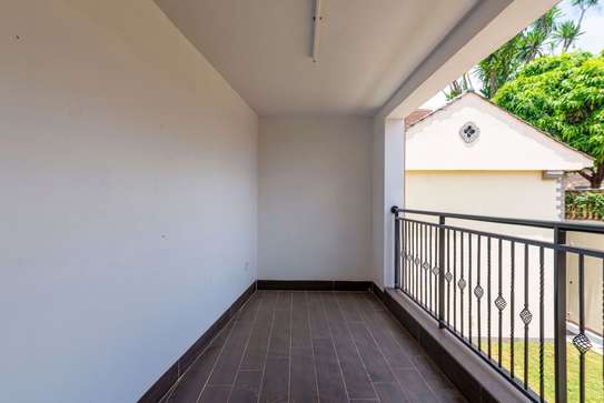 3 bedroom townhouse for rent in Kyuna image 23