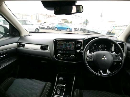 Mitsubishi outlander 2017 image 5