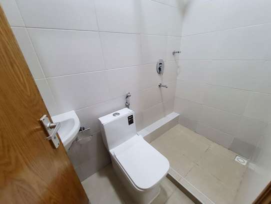 5 Bed Apartment in Westlands Area image 12