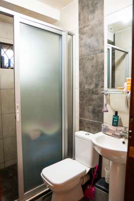 3 Bed Apartment with En Suite at 3Rd Parklands Avenue image 6