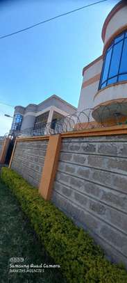 4 Bed House with En Suite in Ruaka image 1