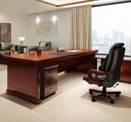 Executive mohogany office Desk image 6