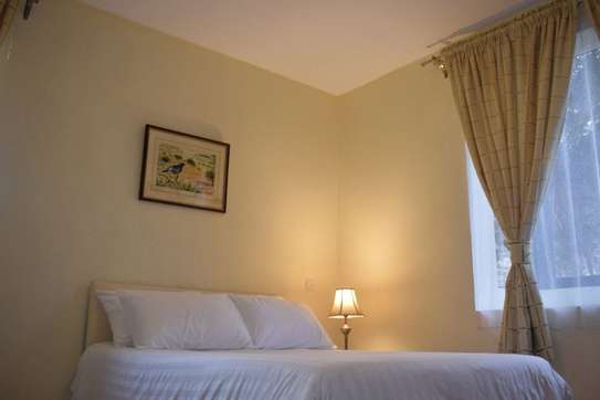 Serviced 2 Bed Apartment with En Suite in Kileleshwa image 1