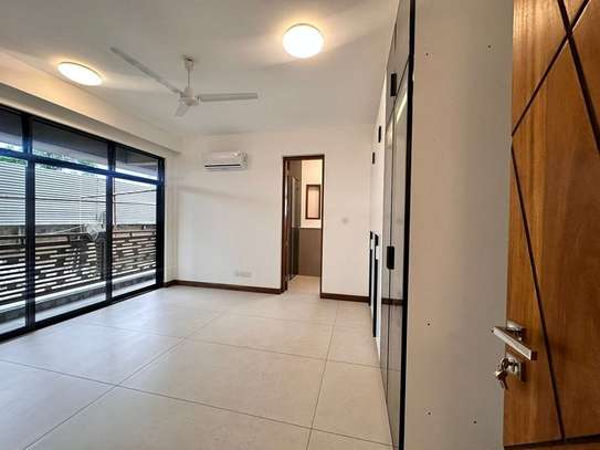 Serviced 3 Bed Apartment with En Suite in Nyali Area image 4