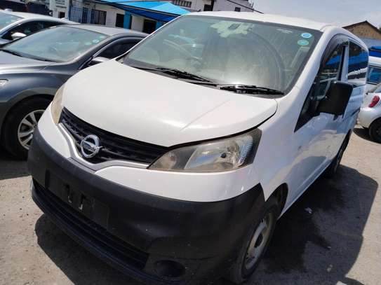 Nissan NV200 white on sale image 3