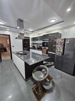 4 Bed Apartment with En Suite at General Mathenge image 16