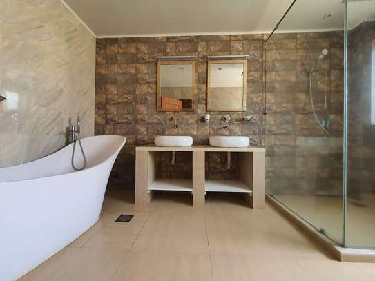 3 Bed Apartment with En Suite at Off Gitanga Road image 3