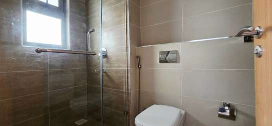 2 Bed Apartment with En Suite in Lavington image 11