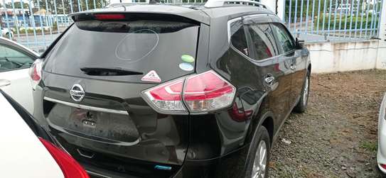 NISSAN XTRAIL With SUNROOF 7 Seater image 11