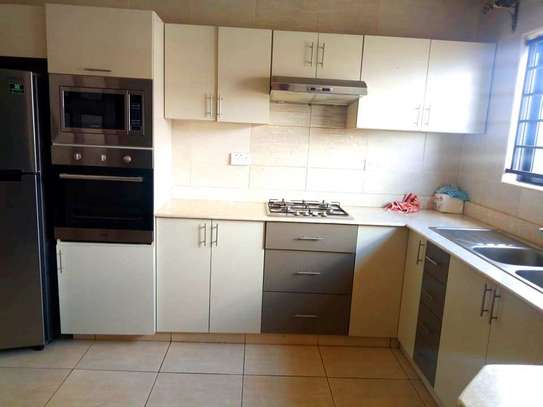 2 Bed Apartment with En Suite at Rhapta Road image 3