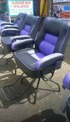 Second hand kinyozi on sale chairs