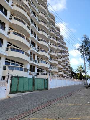 Serviced 4 Bed Apartment with En Suite in Nyali Area image 4