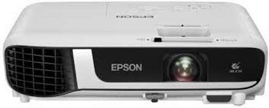 epson ebX51projector image 1