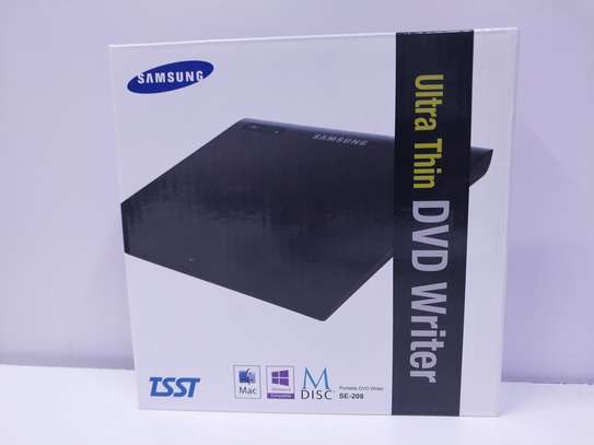 Samsung Ultra-slim External DVD Writer USB (8x DVD /24x CD) image 3