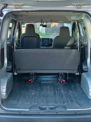 Nissan NV200 image 6