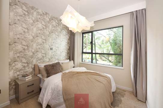 1 Bed Apartment with En Suite at Lavington image 18