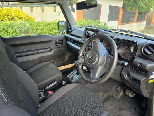 Suzuki Jimmy Sierra 2018 image 6